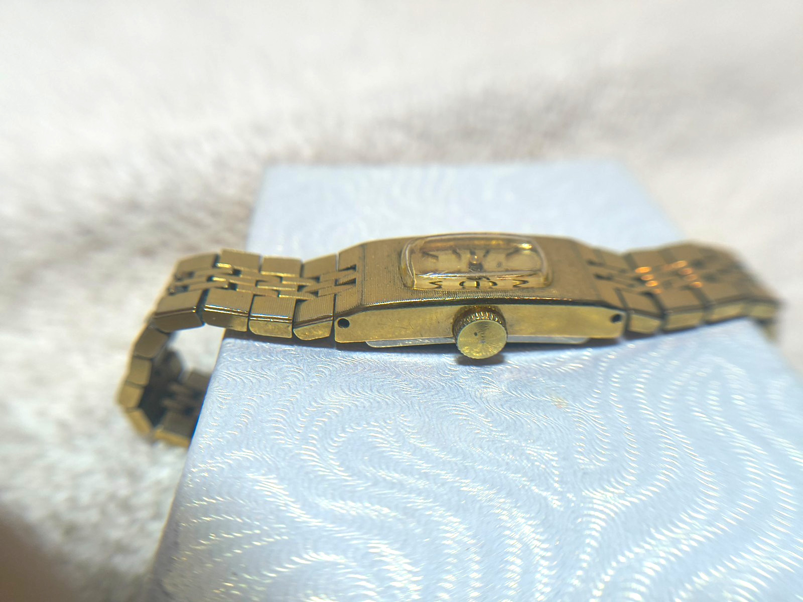 1976 Seiko Wind Up Dress Watch Women 1520-3339 All Gold 17J Working Great Nice !