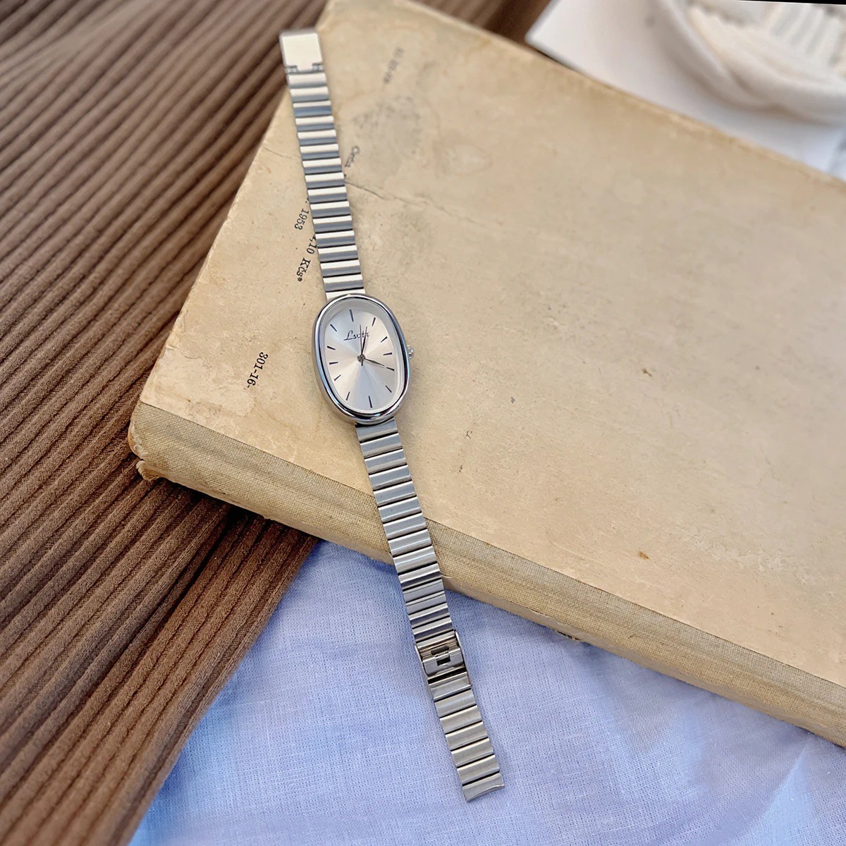 1pc New Fashionable Women’s Watch With Gold Bracelet, Vintage & Luxury Ins Style