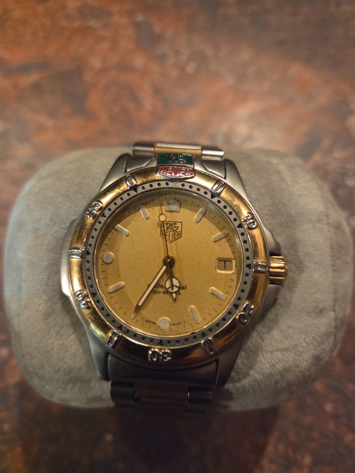 TAG Heuer Professional 4000 200 Meter Two Tone Men’s Watch – Ref. 995.406 K