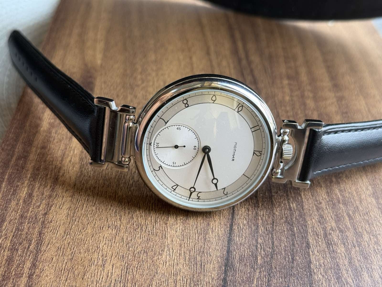 Molniya Watch Retro Mechanical Fashion Russian USSR Vintage Men’s Gifts Classic