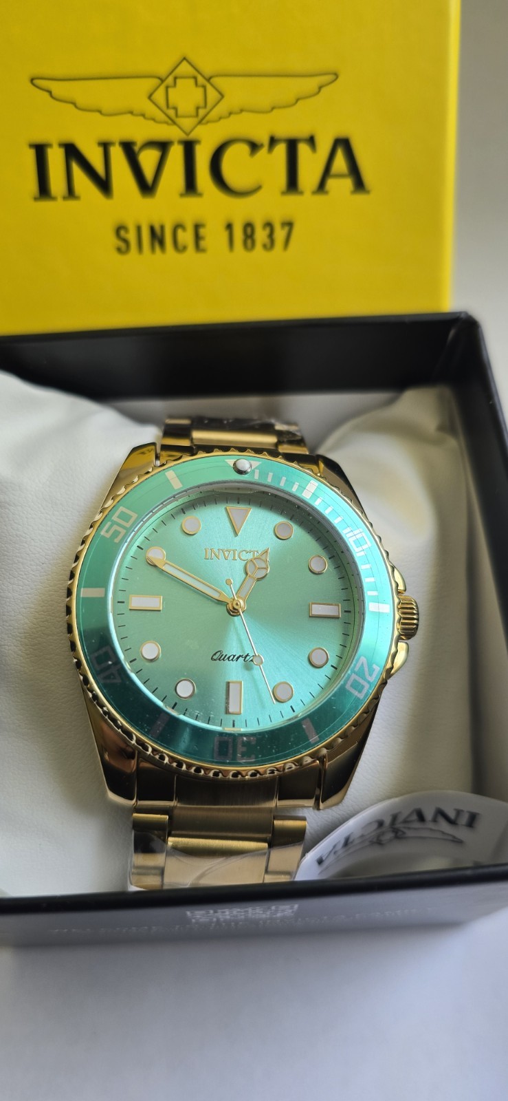 Invicta Pro Diver 69400 Men’s 42mm Gold Watch Aqua Green Sunburst Dial Quartz…