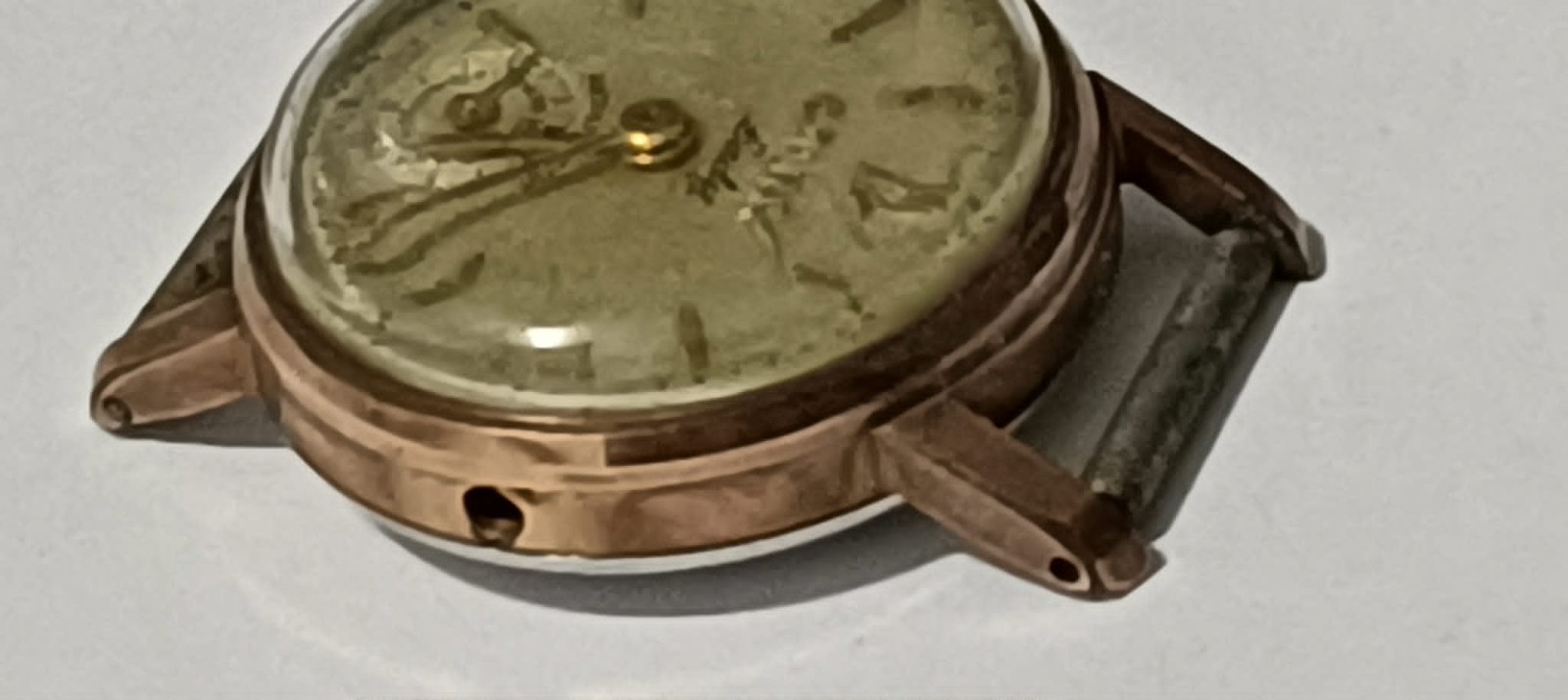 Antique old women wristwatch Cauny Lady 15 rubis plaque d’or swiss made