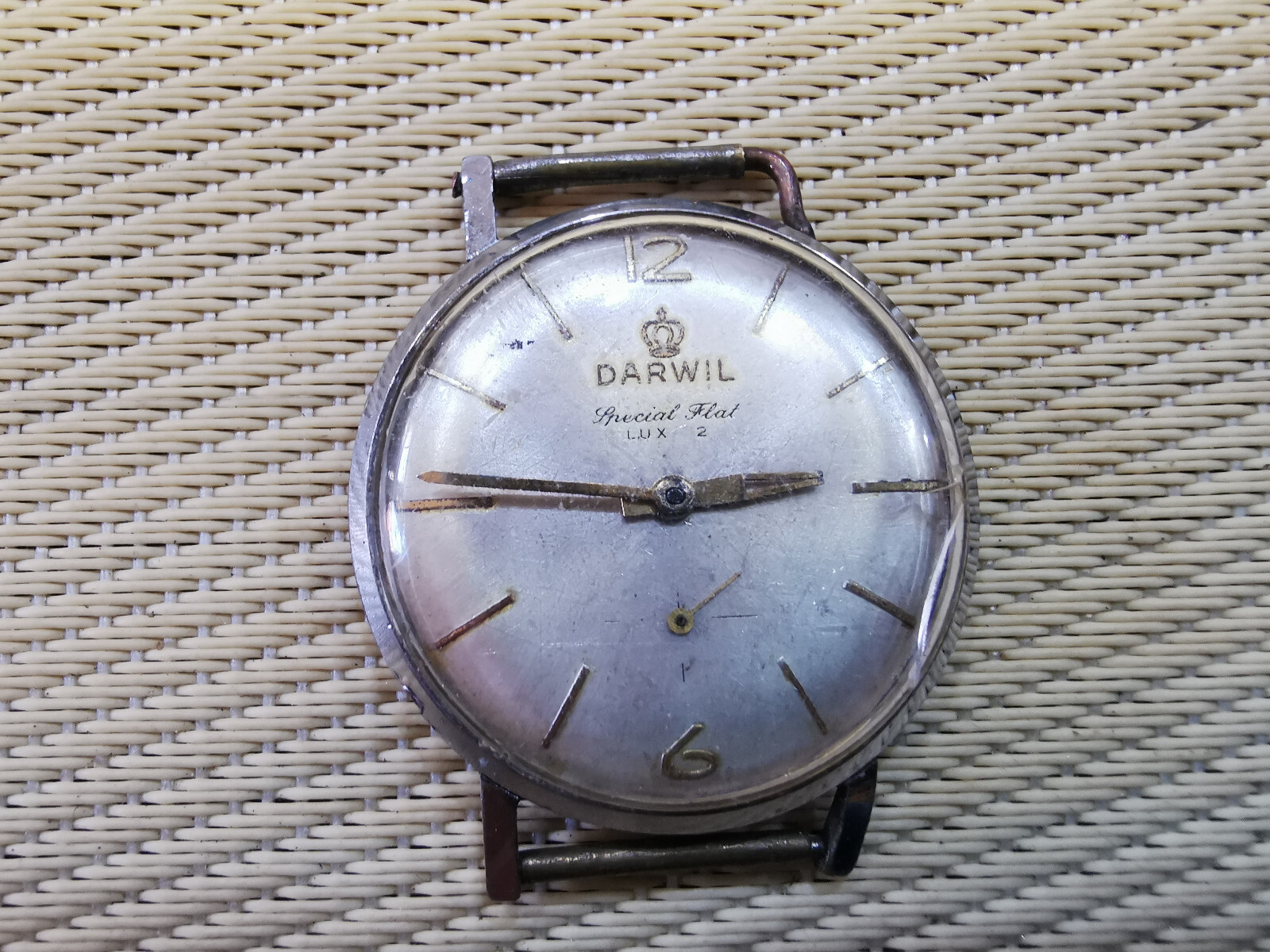 Vintage SWISS MEN WATCH DARWIL