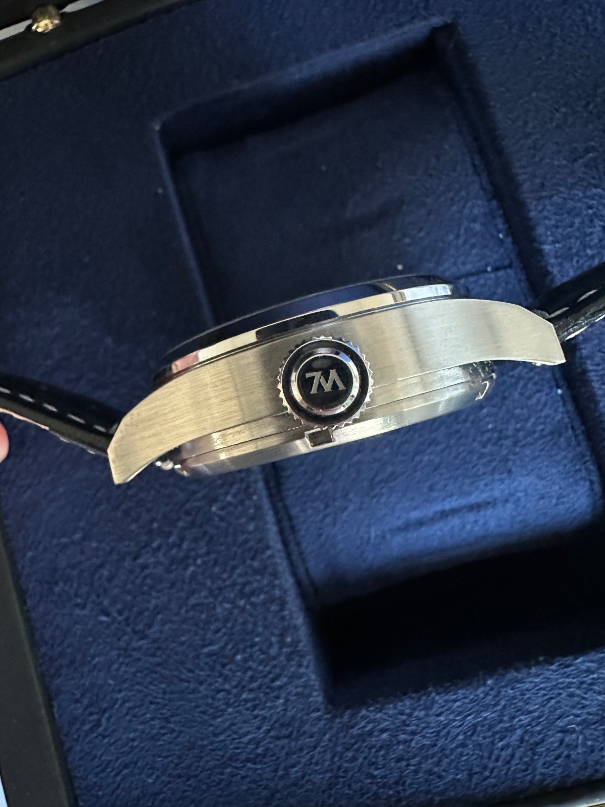 William L 1985 Accueil Power Reserve Automatic Watch 40.5mm White Dial