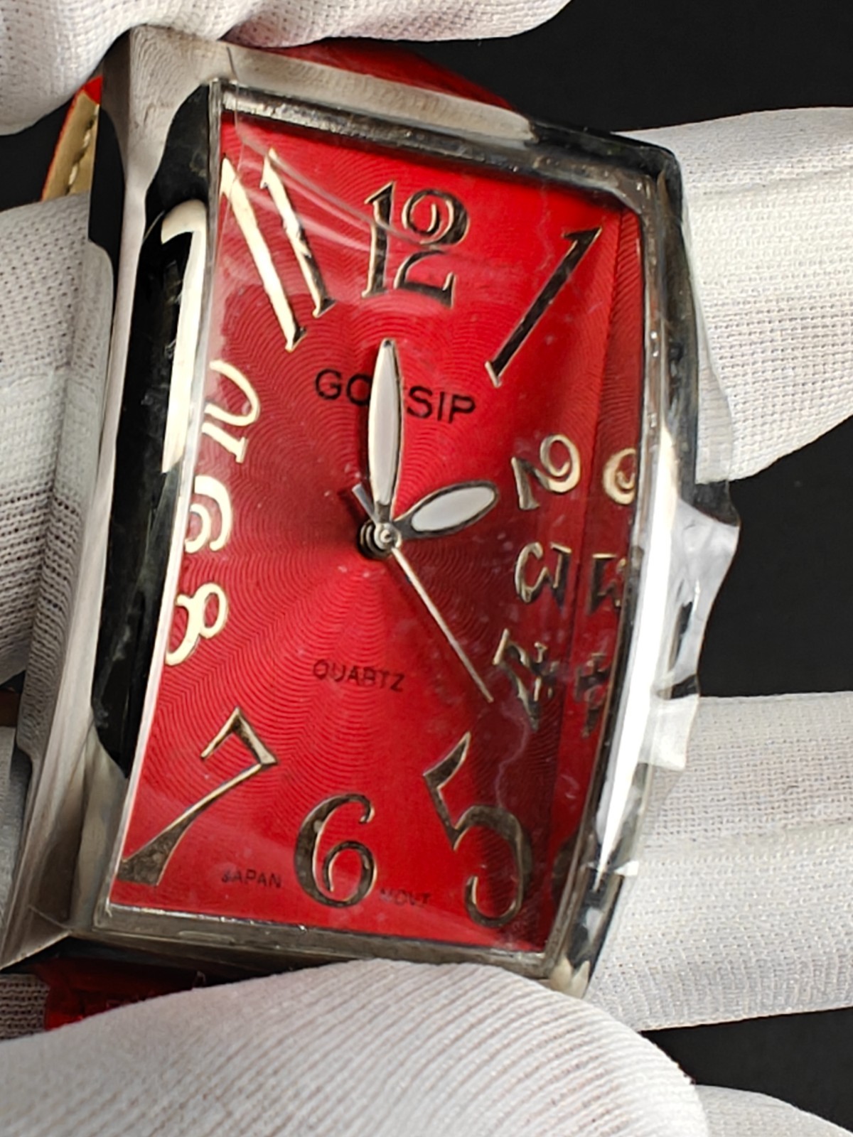 Gossip Quartz Watch Men Silver Red Curved Rectangle Leather Analog New Battery