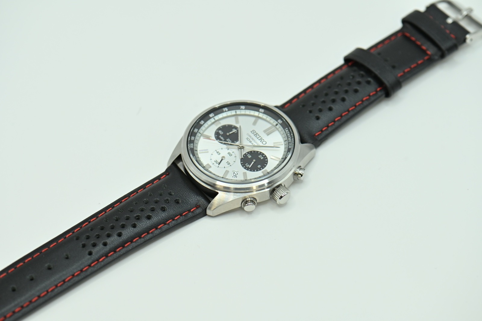 Seiko SSB425 Men’s Chronograph Silver Dial Watch with Choice of Matching Strap