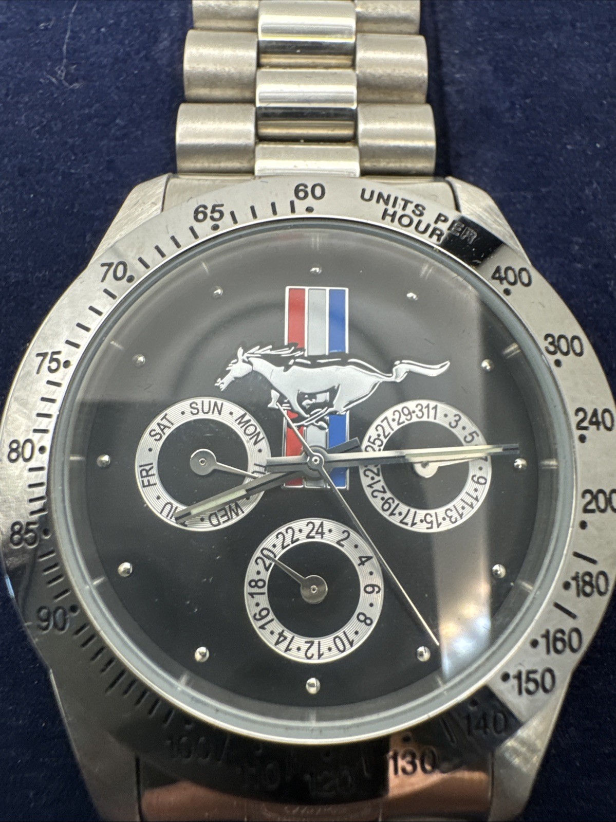 MUSTANG Bradford Exchange Untamed American Spirit Watch Chrome Silver Tone Ford