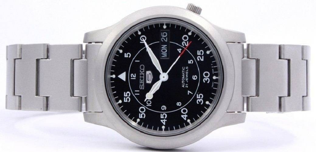 Seiko 5 Automatic Black Dial Silver Band SNK SNK809K1 30M Mens Watch 37 mm Steel