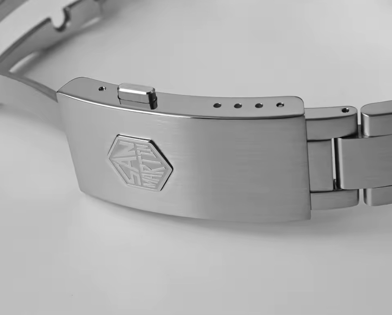 San Martin 40mm Automatic NH35 Sapphire Blue