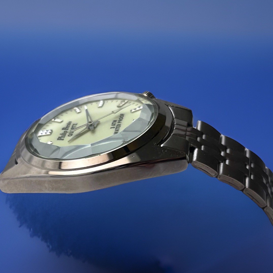 PHILIP PERSIO B3AAB0034 GLOWS IN THE DARK DIAL SCREW BACK CASE 30M UNISEX WATCH