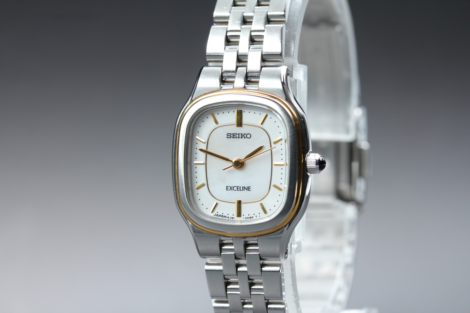 [Near MINT] Seiko Exceline 4J41-0AA0 21mm White Shell Dial Quartz Women’s Watch