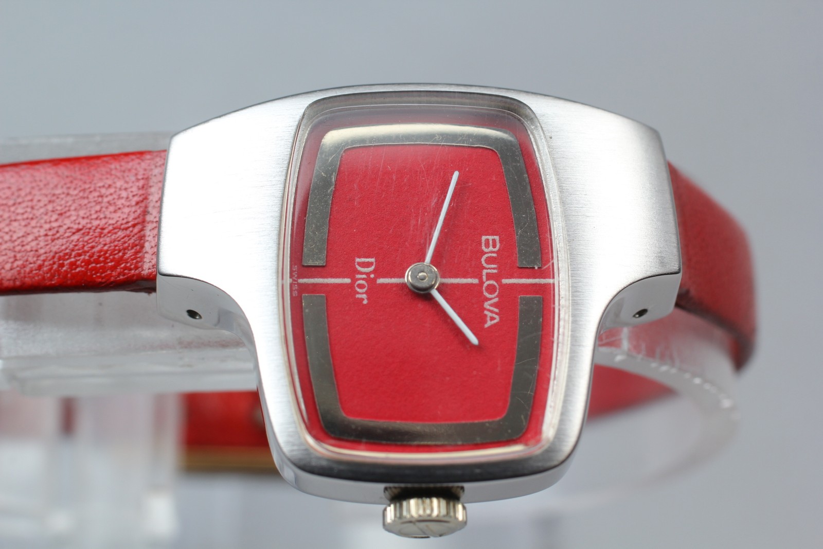 [Exc+5] Vintage Bulova Dior N2 Hand-Wind Red Asymetrical Women’s Watch
