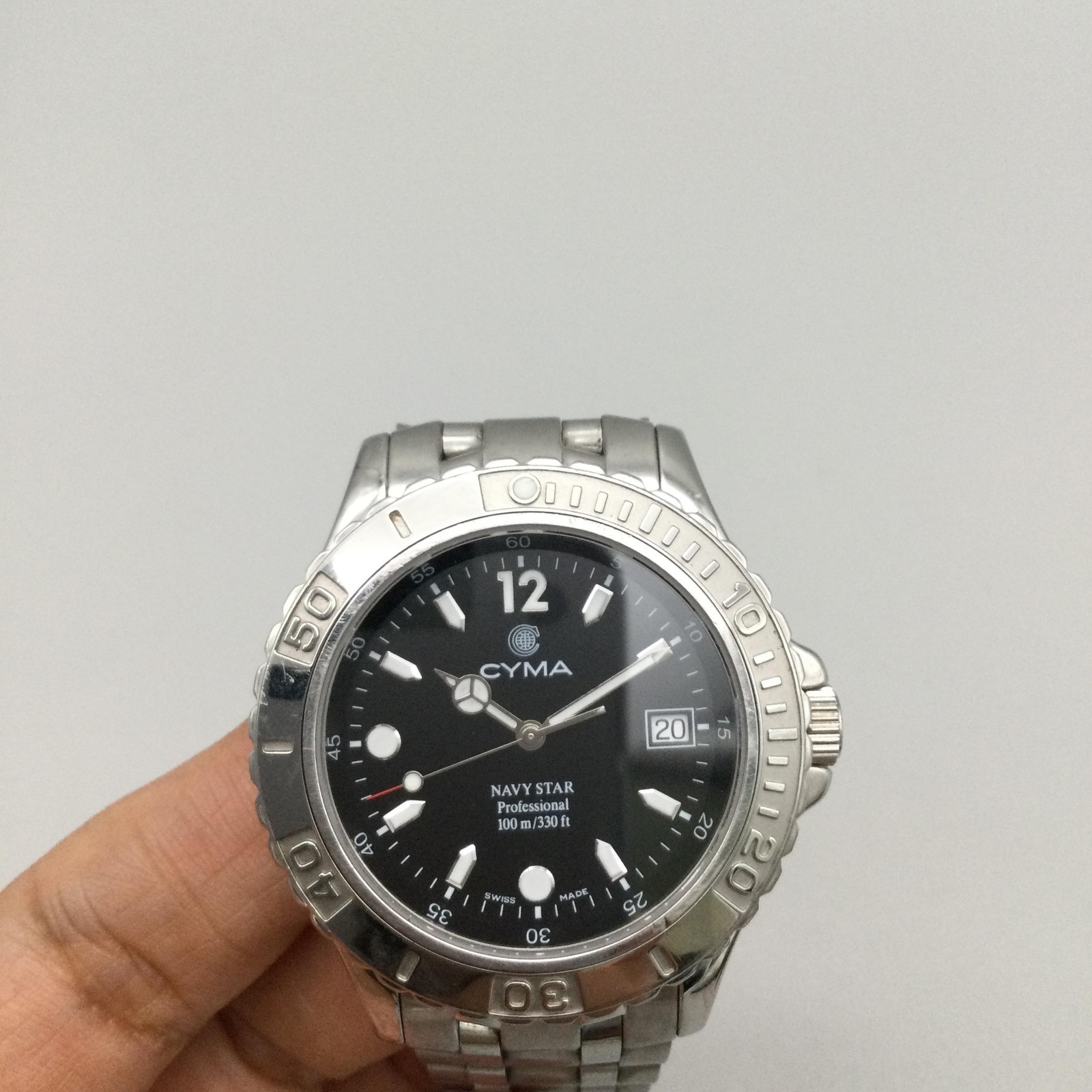 Cyma Navy Star Mens Watch 40mm Black Dial Stainless Diver Date 100m Swiss 6.75″