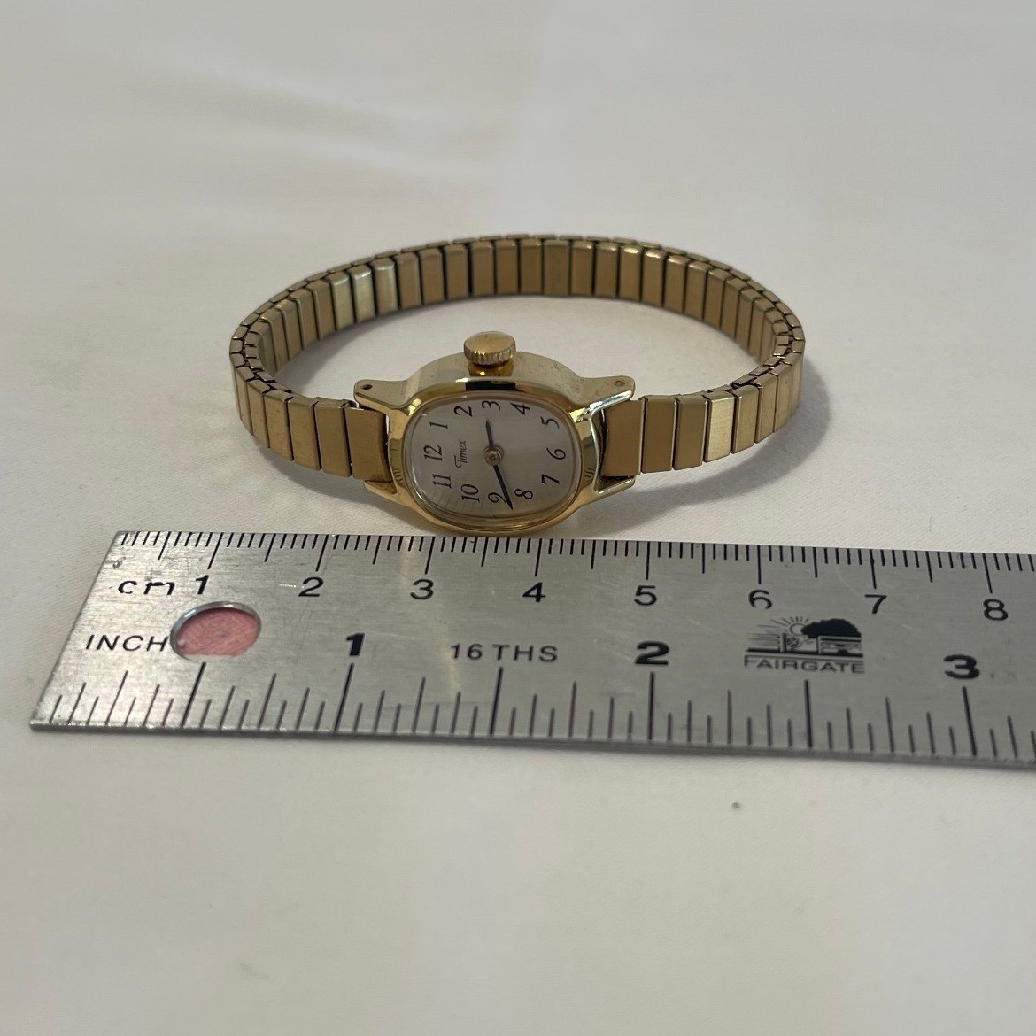 Timex Womens Vintage Gold Tone Oval Watch Arabic Numeral Dial Expansion Band
