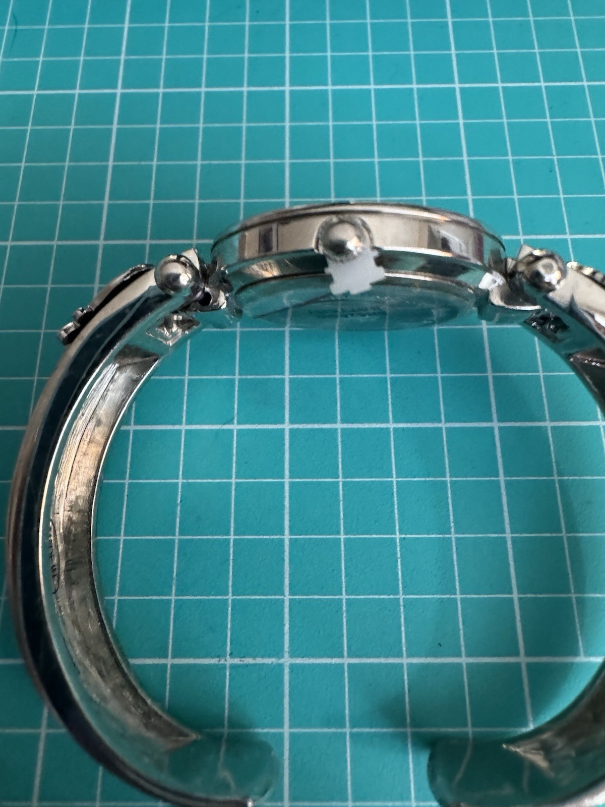 Quartz Christmas Candy Canes Silver Tone Cuff Analog Watch