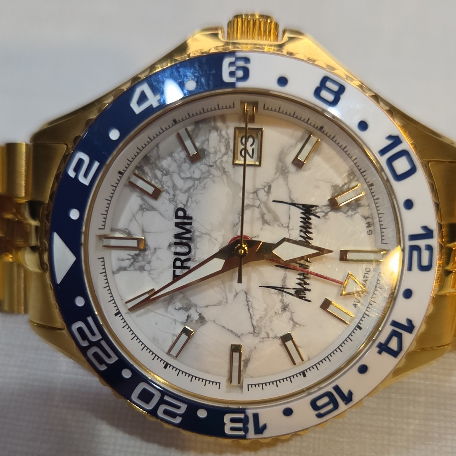 TRUMP 45-47 Men’s Automatic GMT Date 50m Fight Fight Fight White Marble RARE
