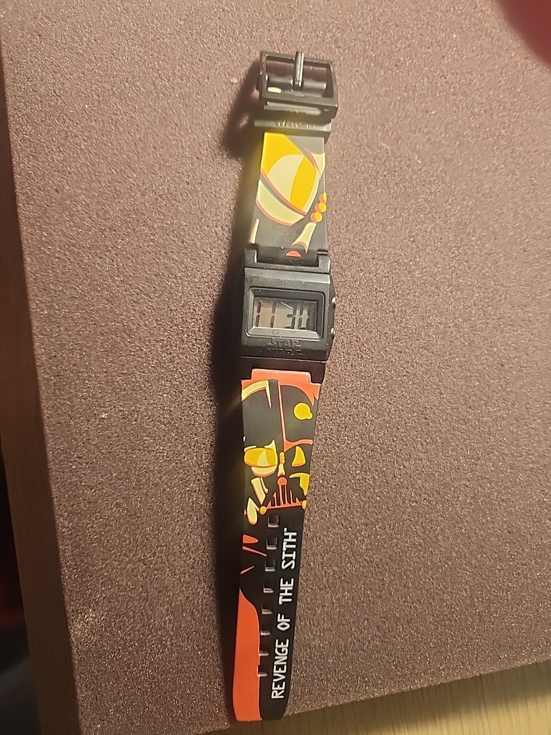 Star Wars Revenge of the Sith LCD Watch Darth Vader Anakin Collectible 2005