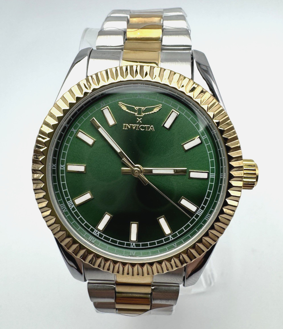 Invicta specialty Men’s Quartz 40 mm Green Dial Two-Tone Watch 69012