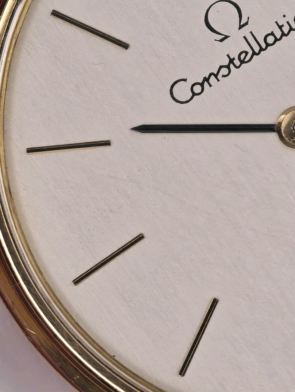 Omega Constellation Quartz Silver Brushed Dial Push/Pull Crown Mens Watch