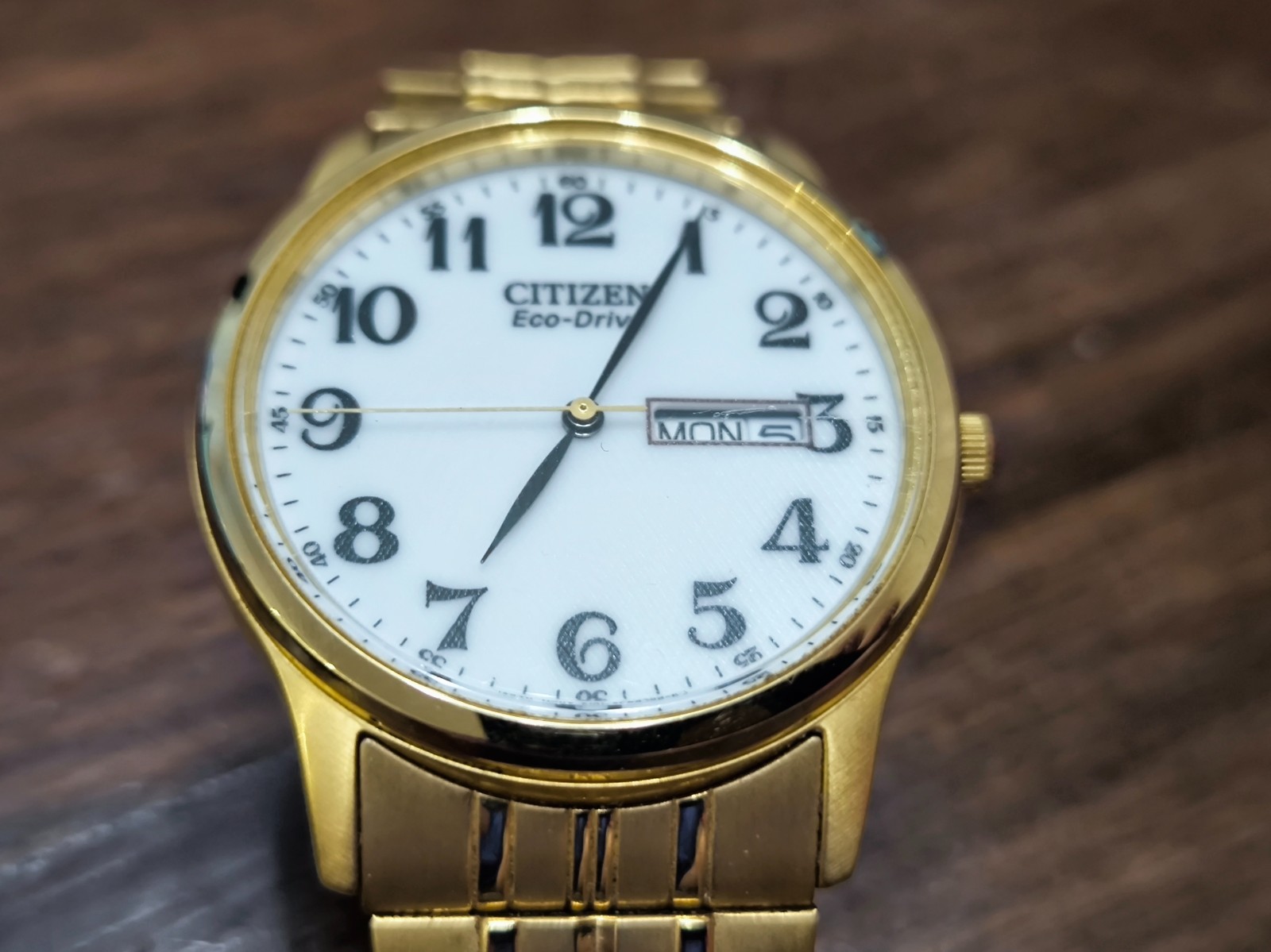 Citizen Eco-Drive BM8452-99A Golden Expandable Bracelet