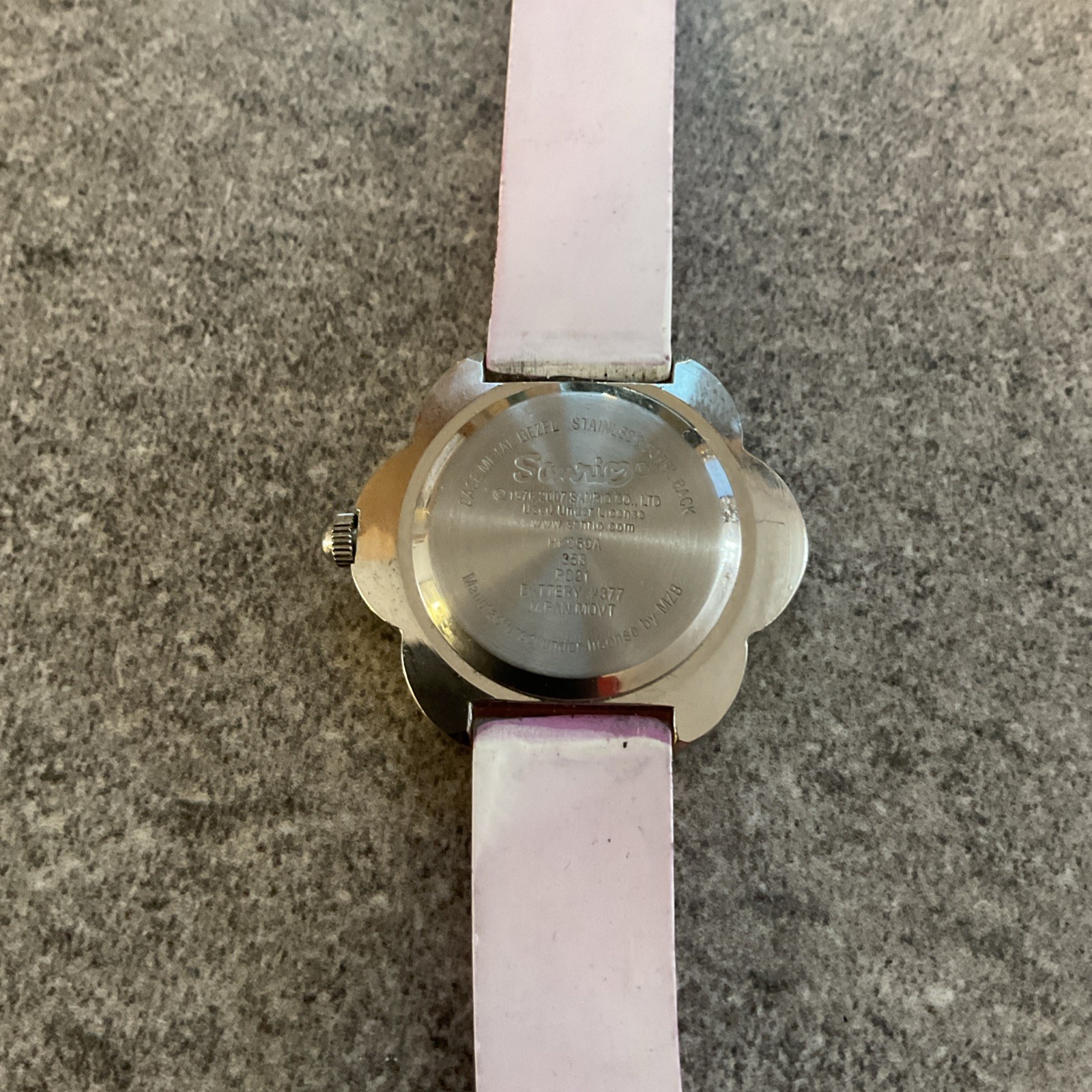 2007 Sanrio Hello Kitty Watch Silver Tone 29mm Case Pink Resin Band A15