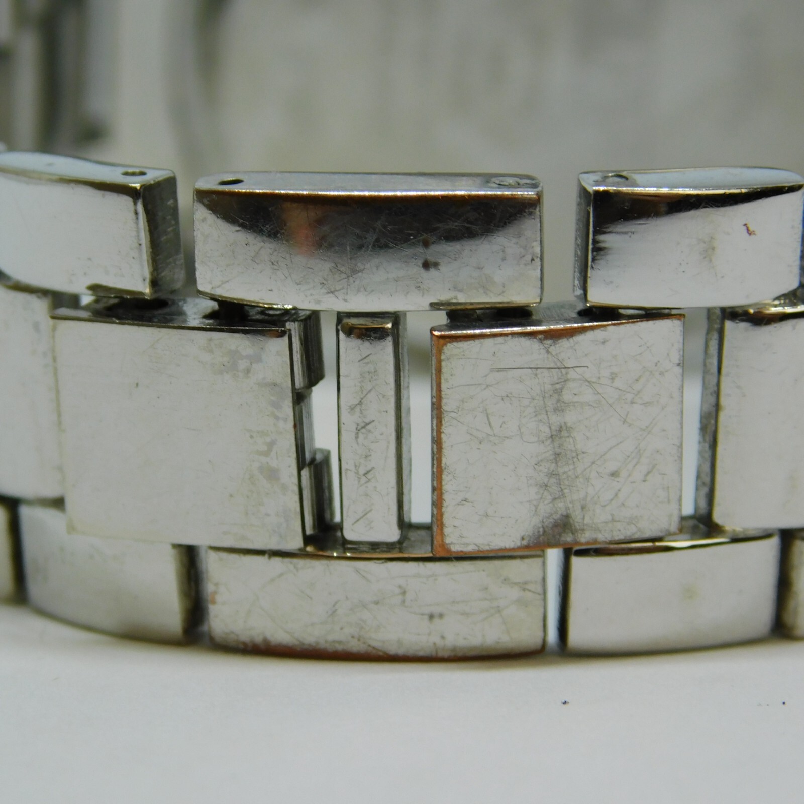 GRUEN II GRT582 Silver Tone Quartz Analog Women’s Watch Sz. 7″ New Battery