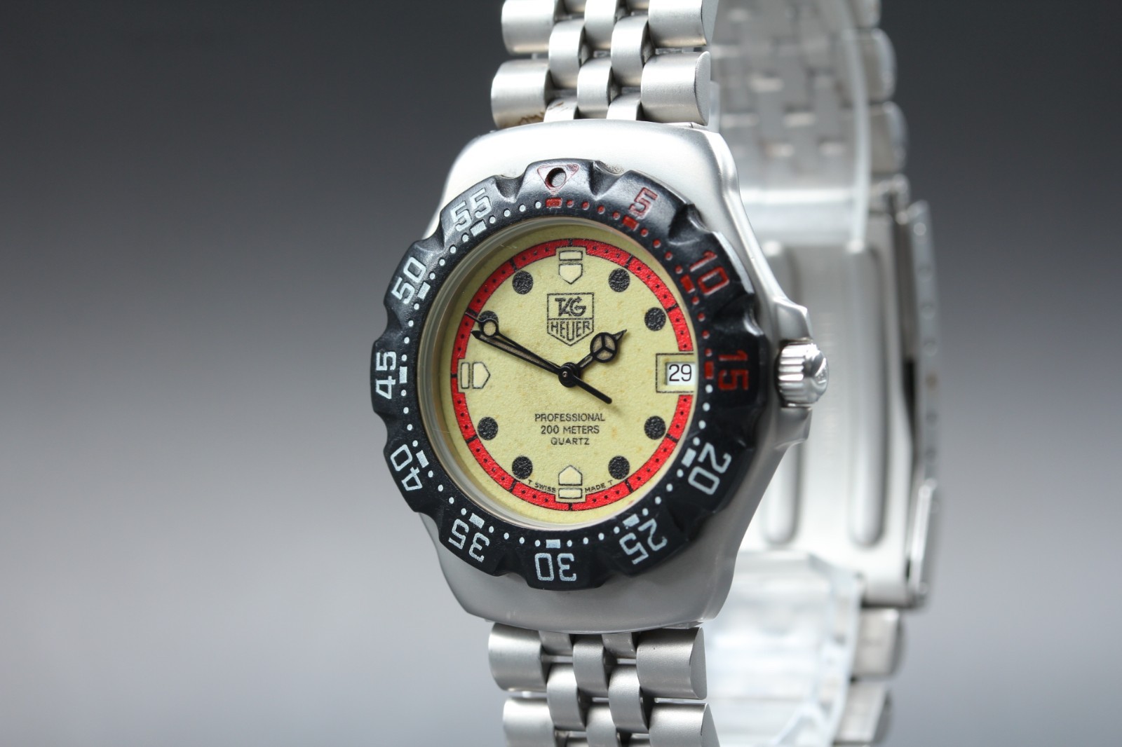 Wrist 19cm [EXC+4] Vintage TAG HEUER Formula 1 WA1211 34mm Cream Dial Mens Watch