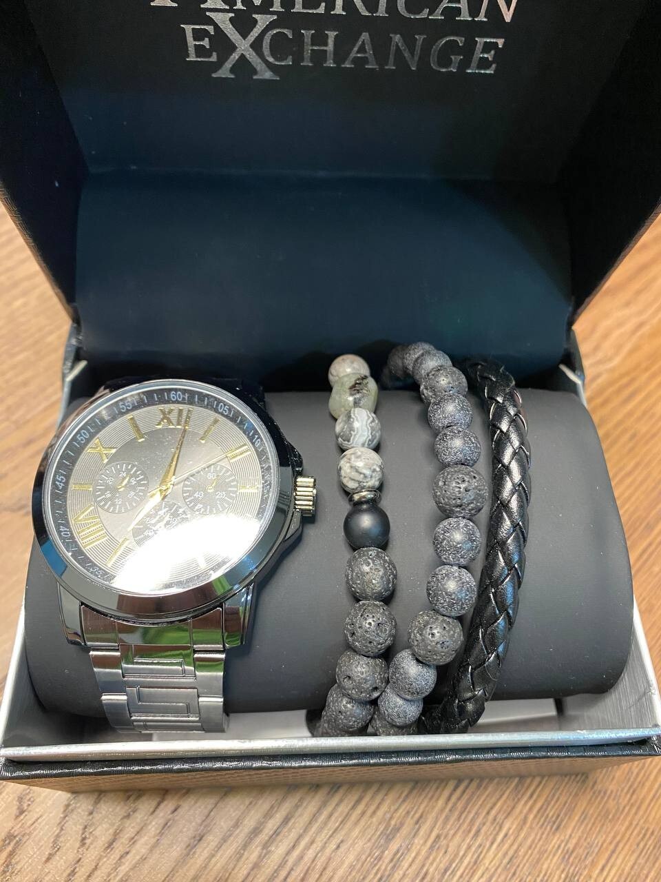 INC International Concepts Men’s Wristwatch with two Bracelets