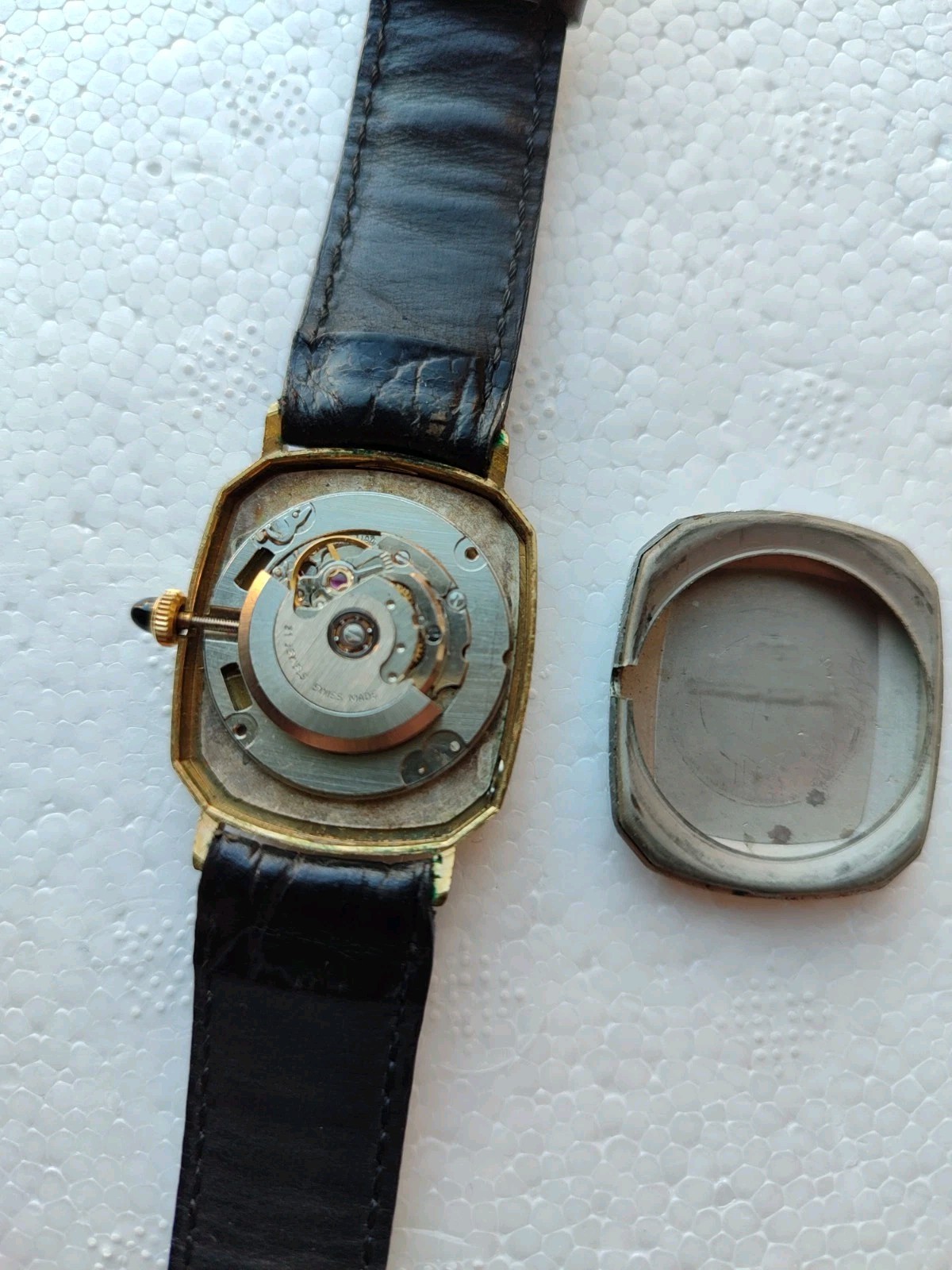 DARWIL 21 Jewels Swiss Made Hand Winding Perfectly Working 2677 Eta