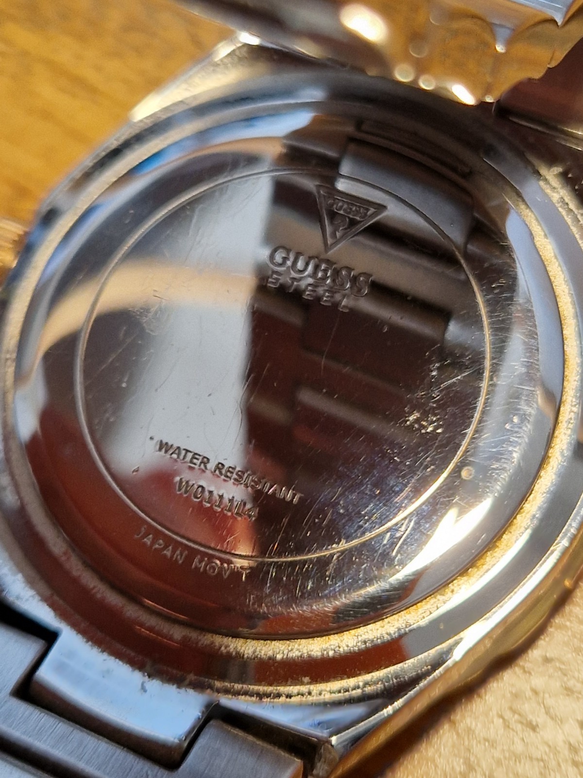 Guess Ladies Viva Range watch W0111L4 pre-loved Great condition