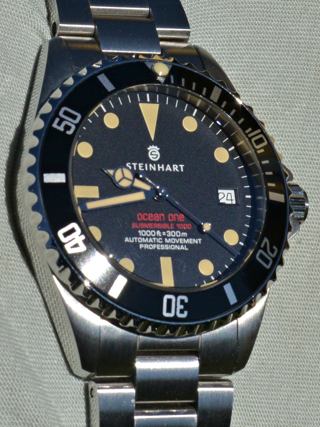 Steinhart Ocean One Red Sub Exclusively Edition For Gnomon Like New Full Set