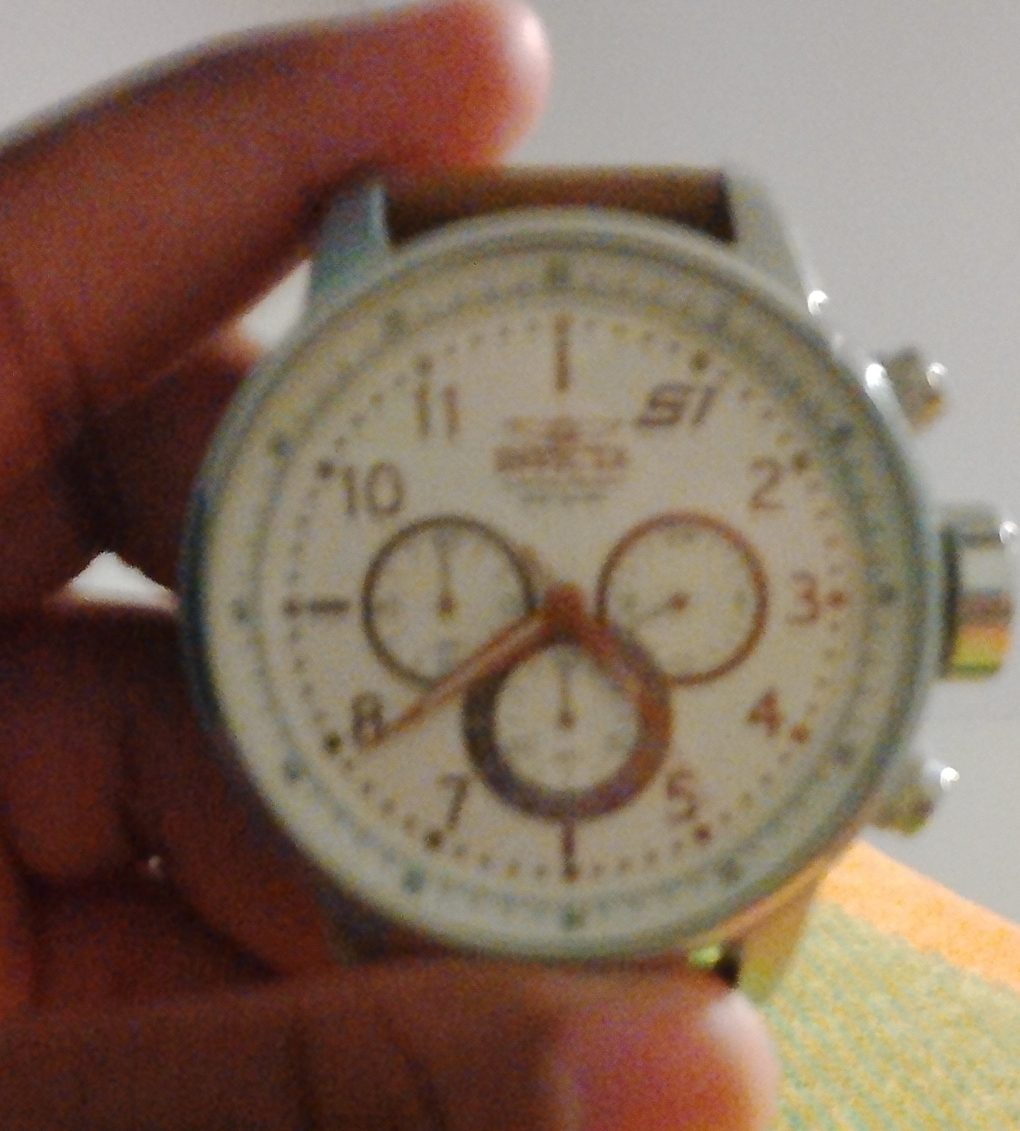 Men’s Analog Chronograph Wristwatch Round Silver Case/Bezel White Dial Arabic
