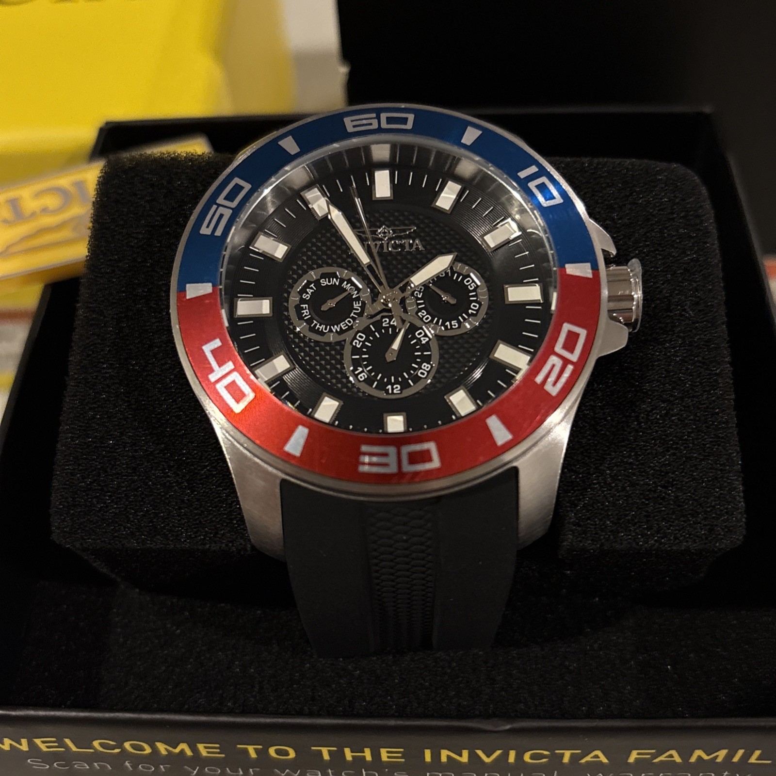 INVICTA PRO DIVER IMPACT BLACK DIAL SILVER RED & BLUE CASE 35740 50mm NEW