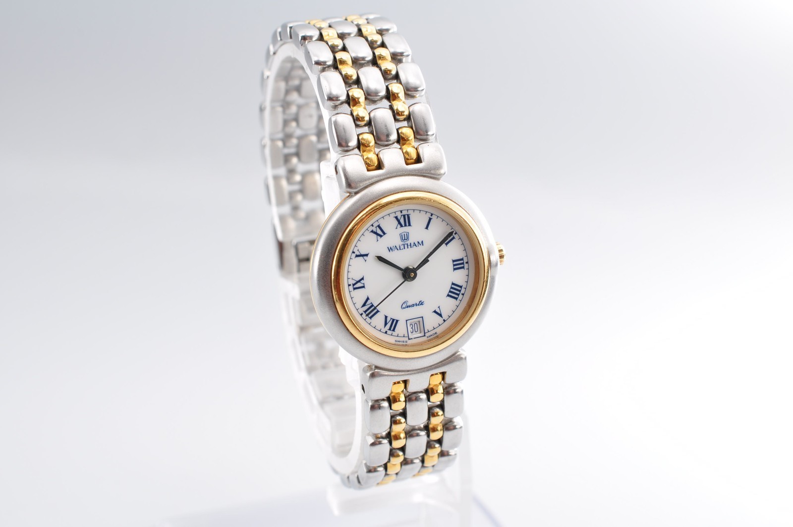 Waltham Quartz Analog Gold Women Watch New Battery w-11214