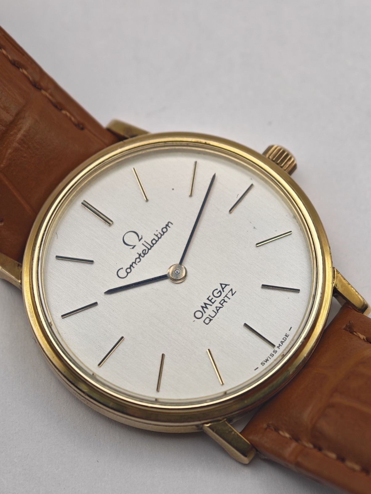 Omega Constellation Quartz Silver Brushed Dial Push/Pull Crown Mens Watch