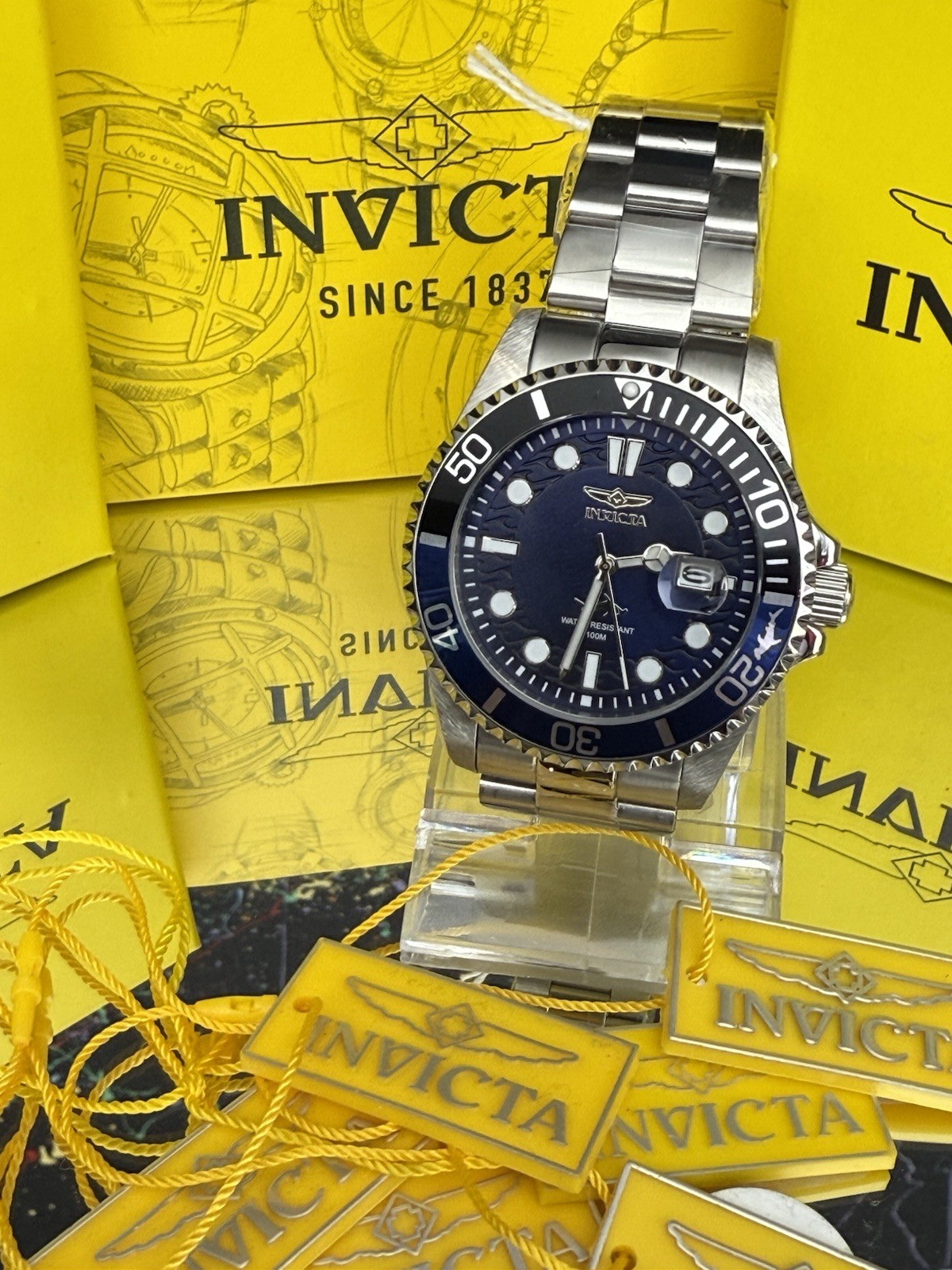 44716 – Invicta Pro Diver Men’s Watch – 43mm, Steel