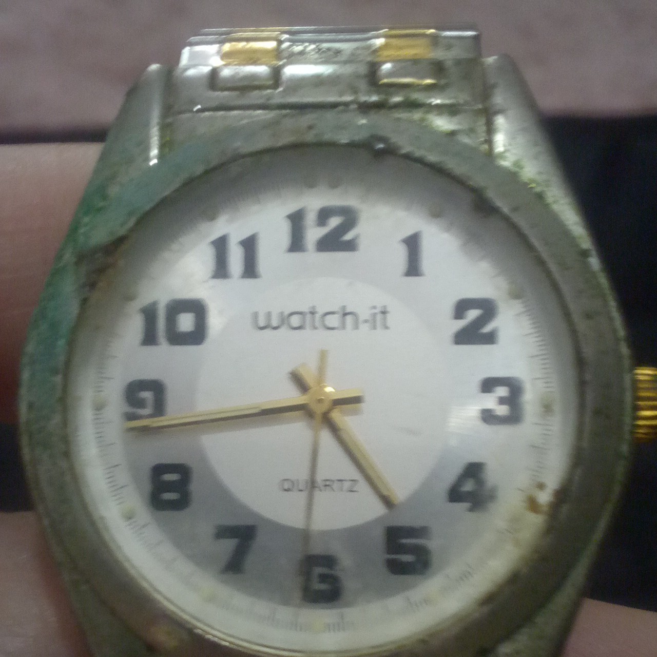watch-it Two-Tone Gold/Silver Metal Bracelet Analog Quartz Watch White Dial