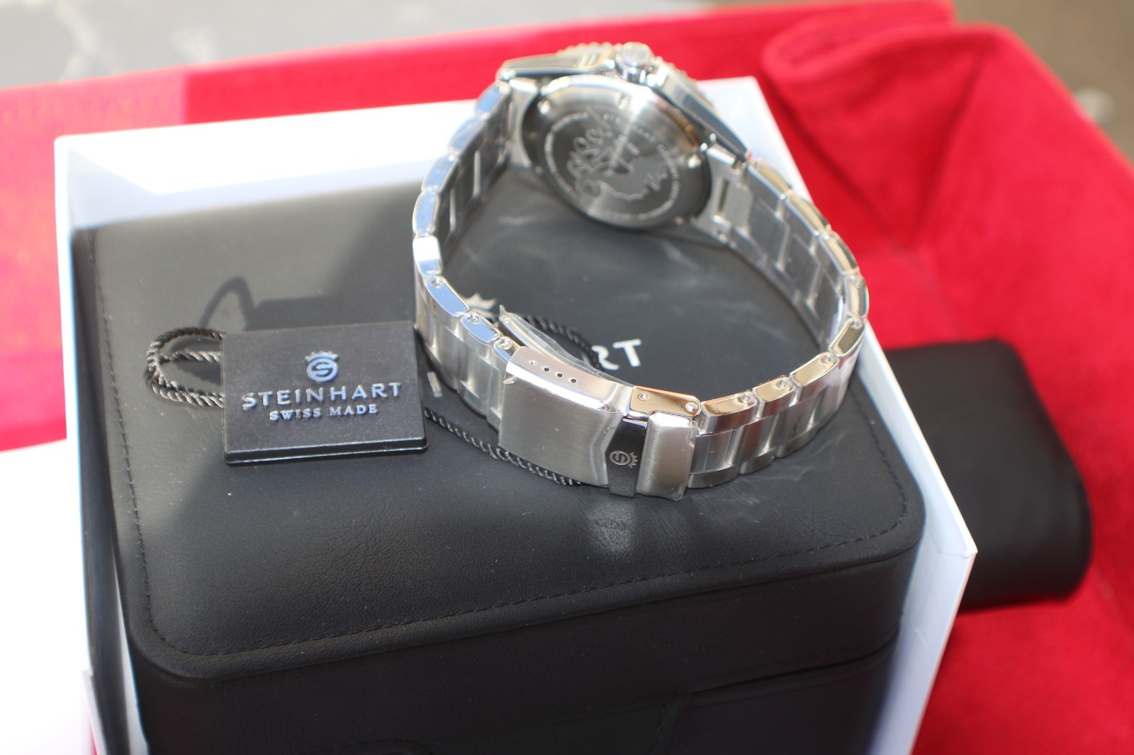 Steinhart Ocean One Premium 42mm. Boxes, Papers, Tags , A1 Condition.NOS