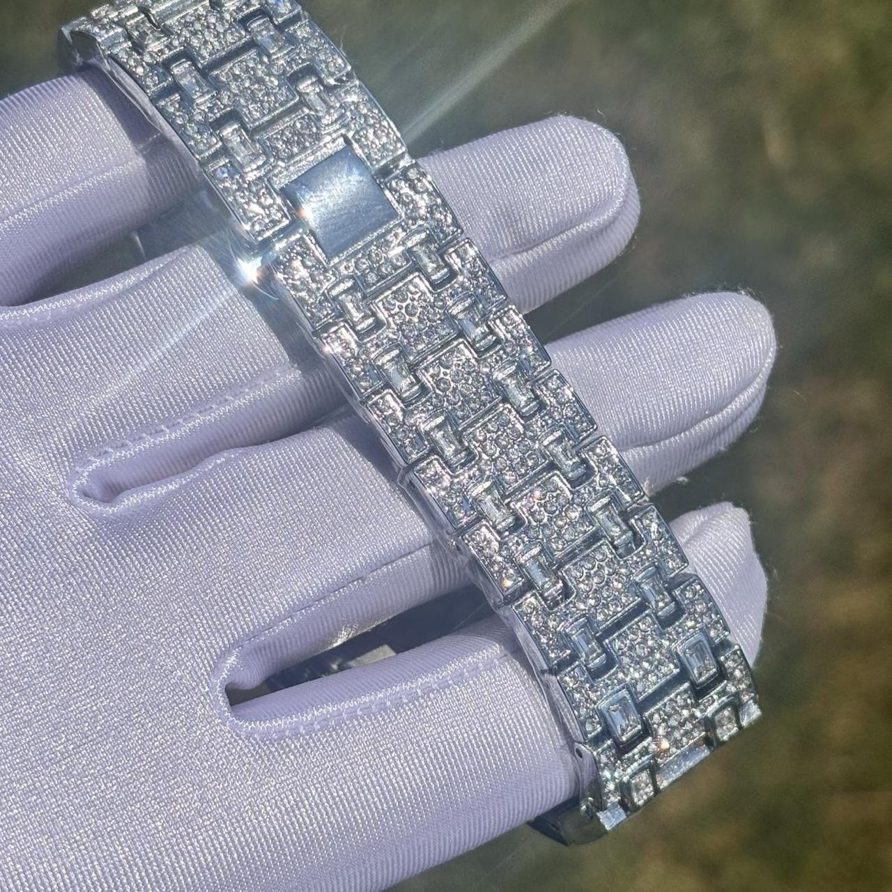 Iced Out CZ Diamond Thorn Watch Heavy Luxury Quartz Movement Watch