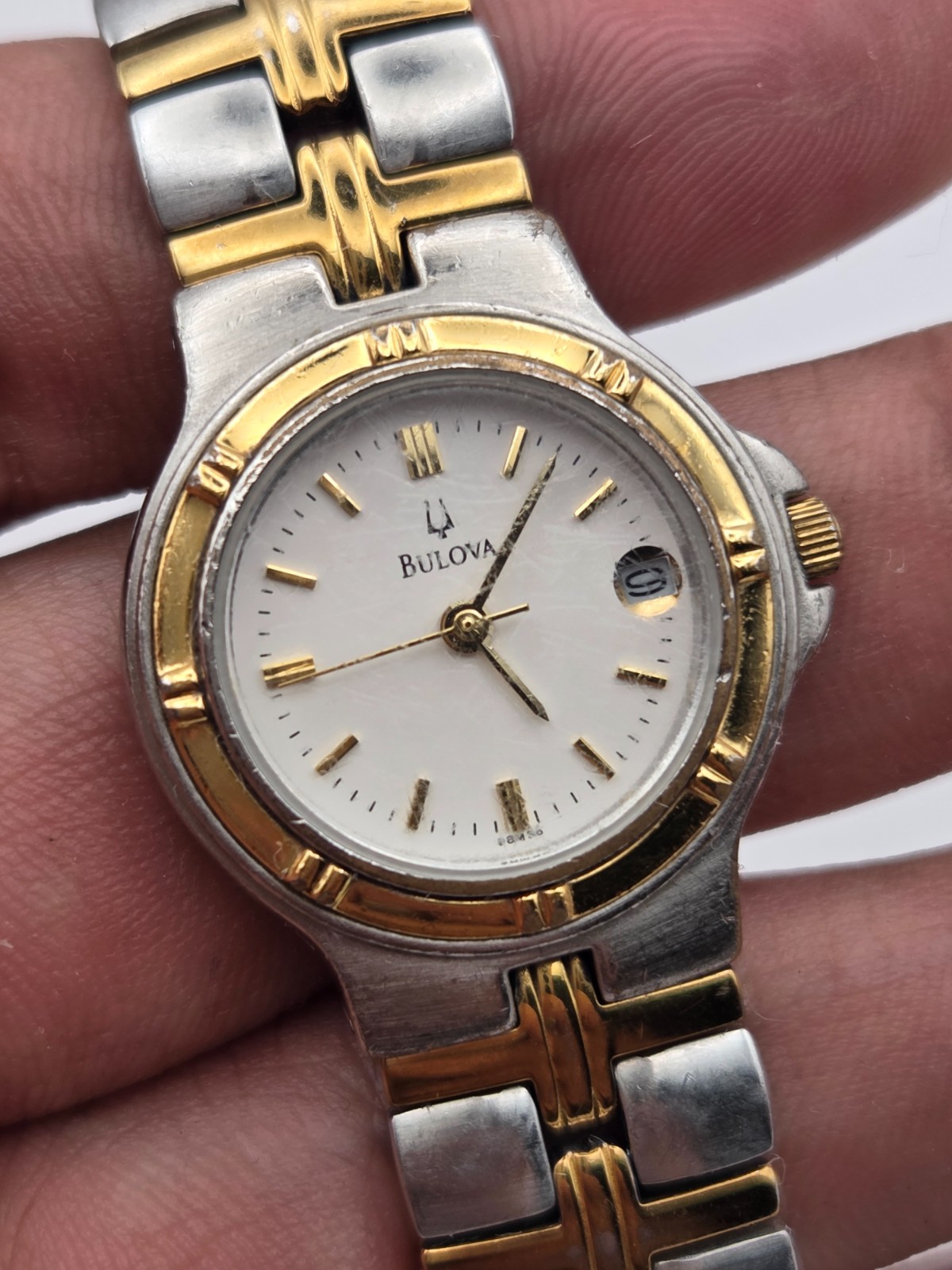 Bulova Watch Women White Dial Two Tone Date 98M36 New Battery – 25mm – 6.5in