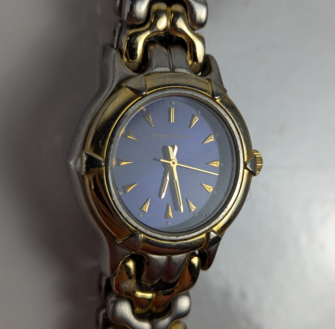 Sergio Valente Two Tone Quartz Analog Ladies Watch Date Dial Blue