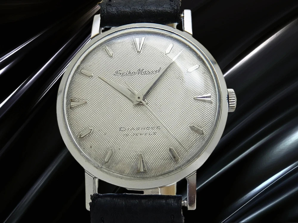 Seiko Marvel J14020 Hand-Winding Watch 19 Jewels Red Gilt Honeycomb Dial 1959