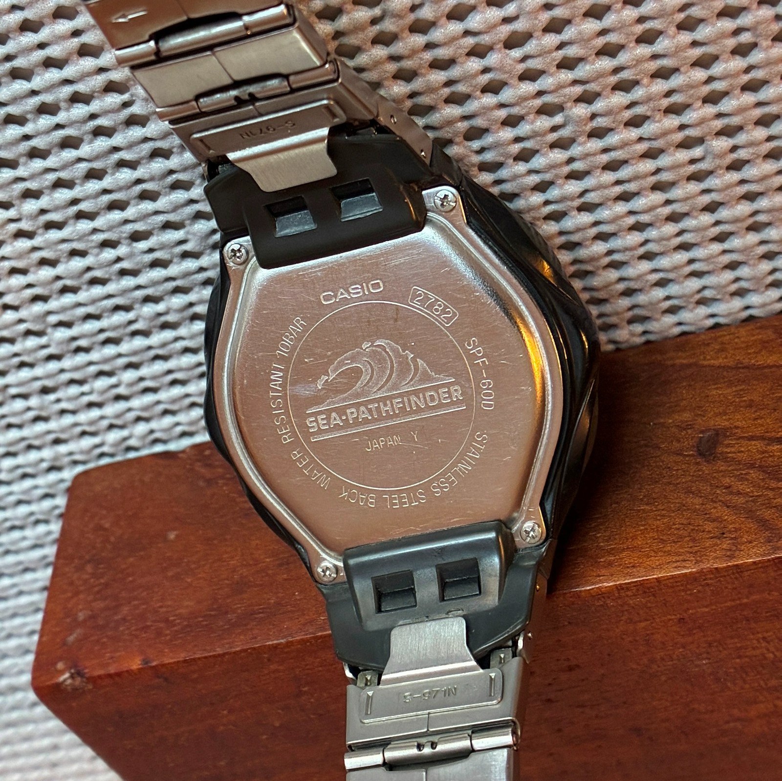 CASIO SEA PATHFINDER SPF-60D / ANA-DIGITAL/ ALTI & BAROMETER US SELLER NO TARIFF
