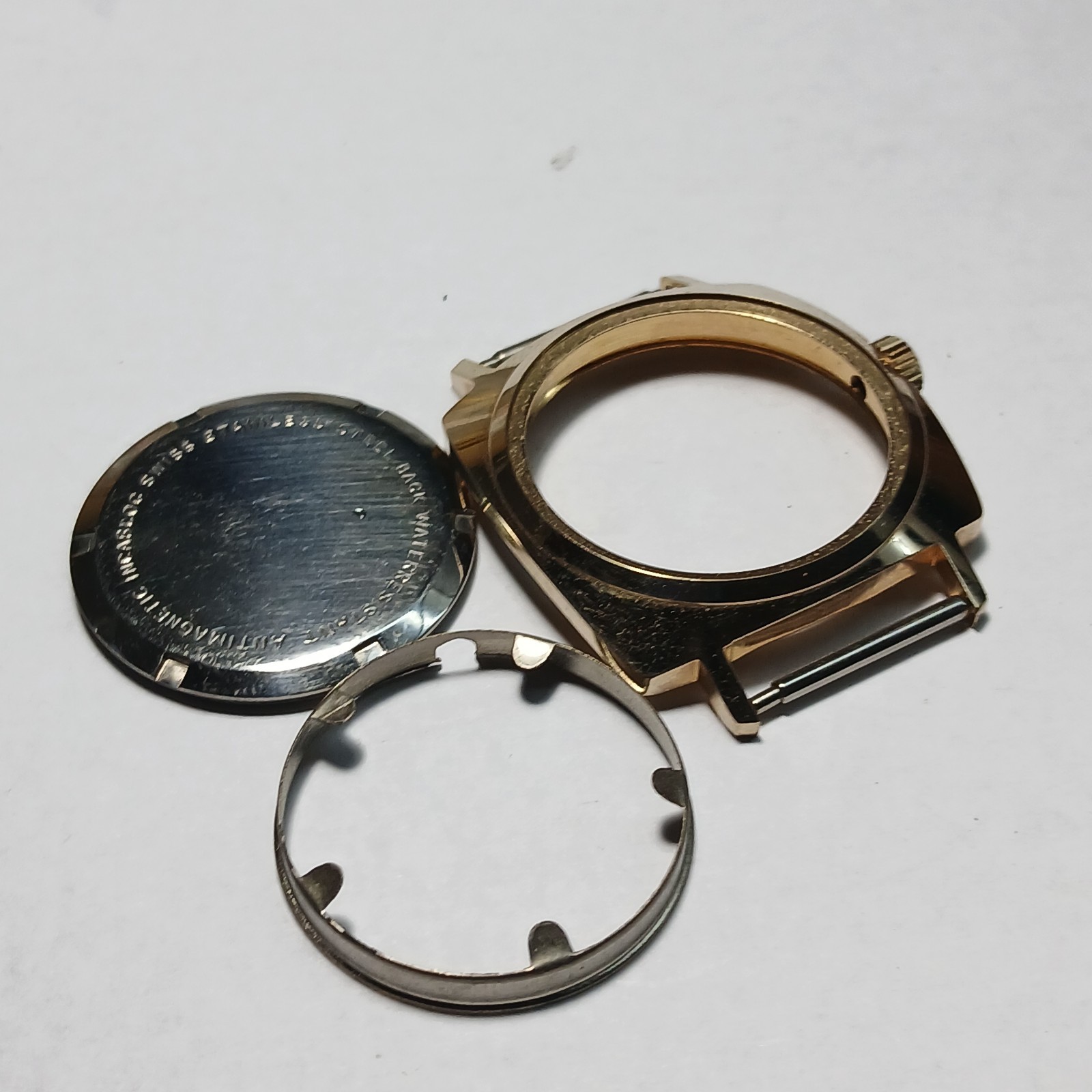 Vintage 32mm Gold Tone Watch Case Screwdown Case Back