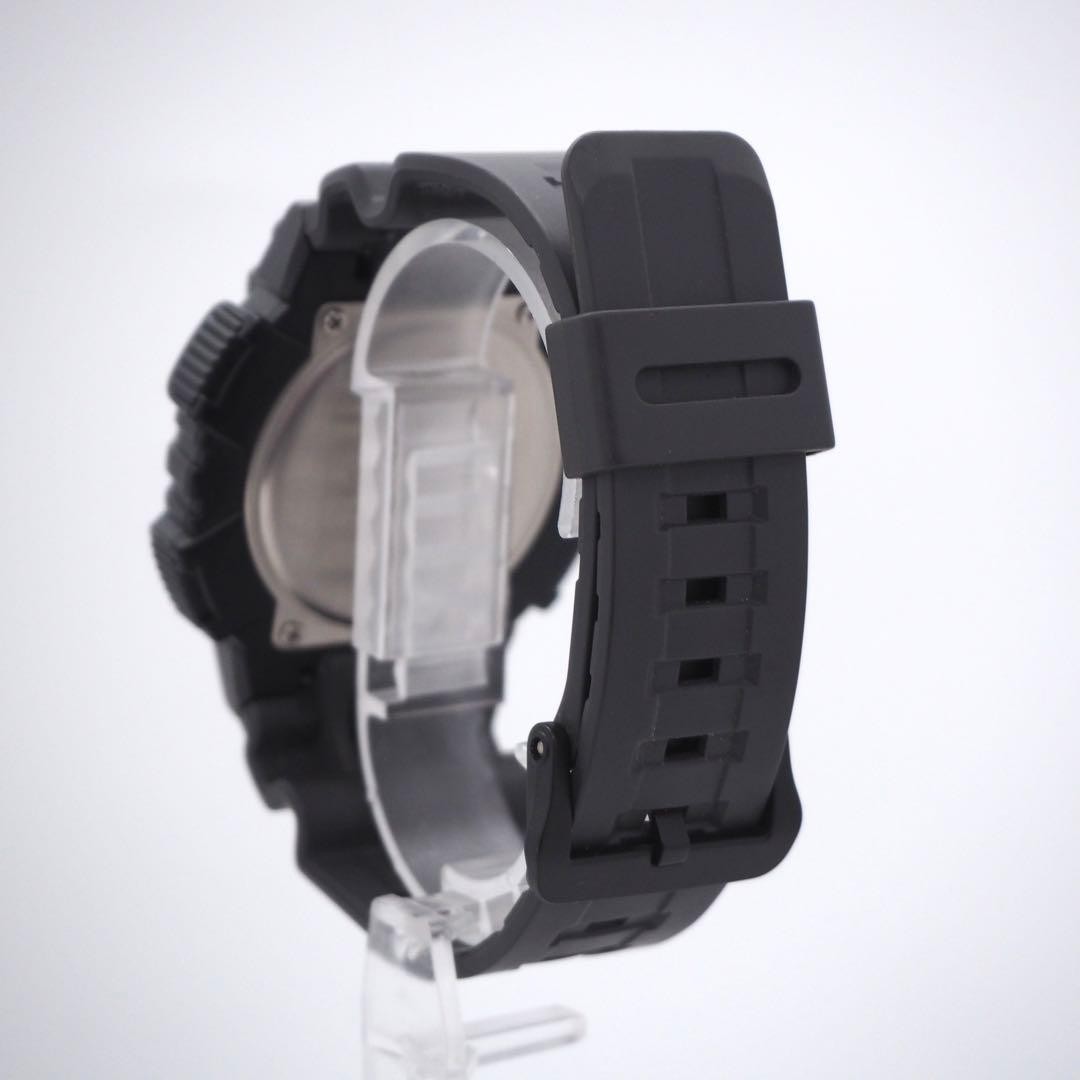 30-year-old working CASIO men’s analog-digital solar watch, black and orange