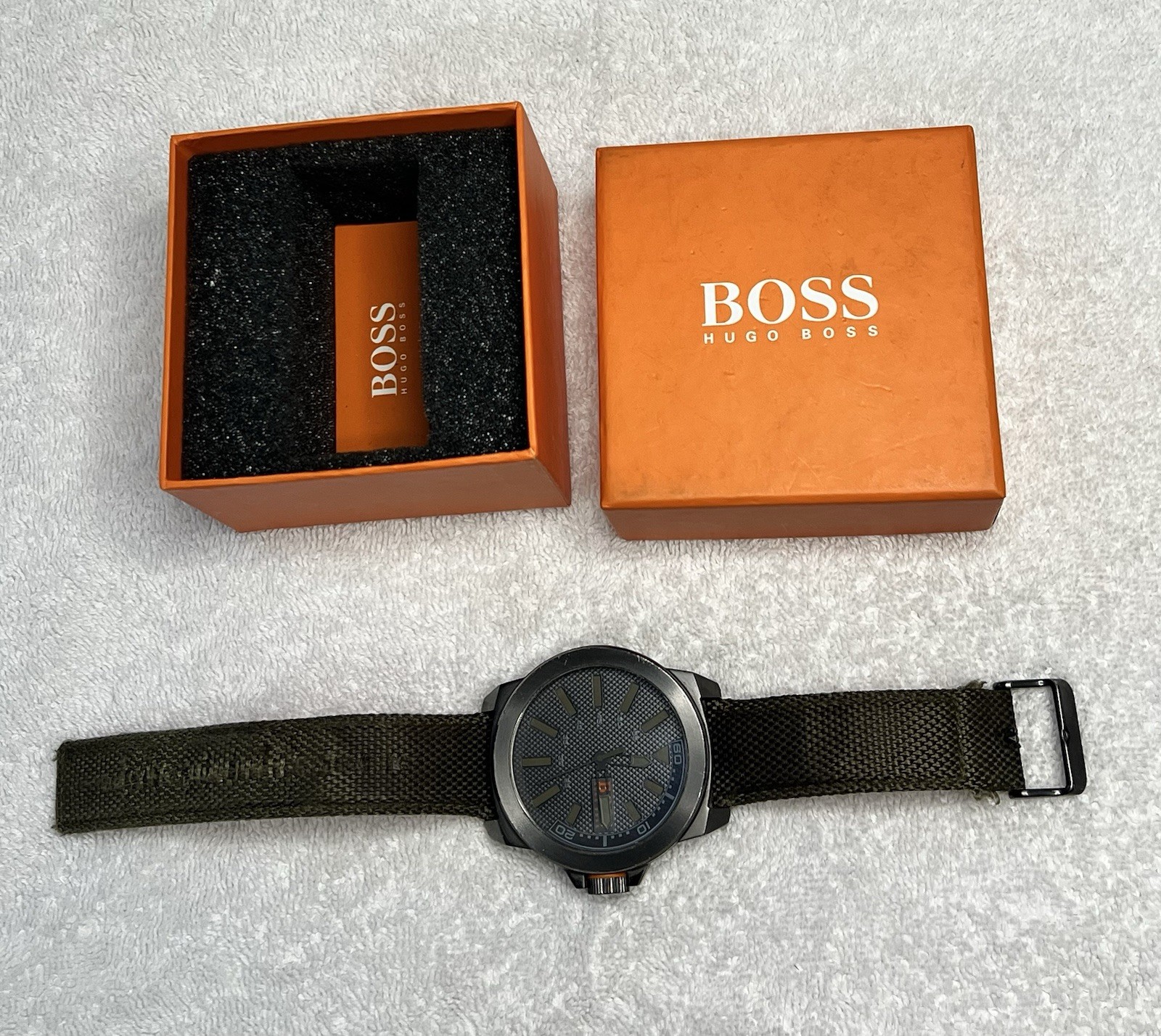 Hugo Boss Woven Nylon Strap Watch | YOU NEED TO CHANGE THE STRAPS New Battery