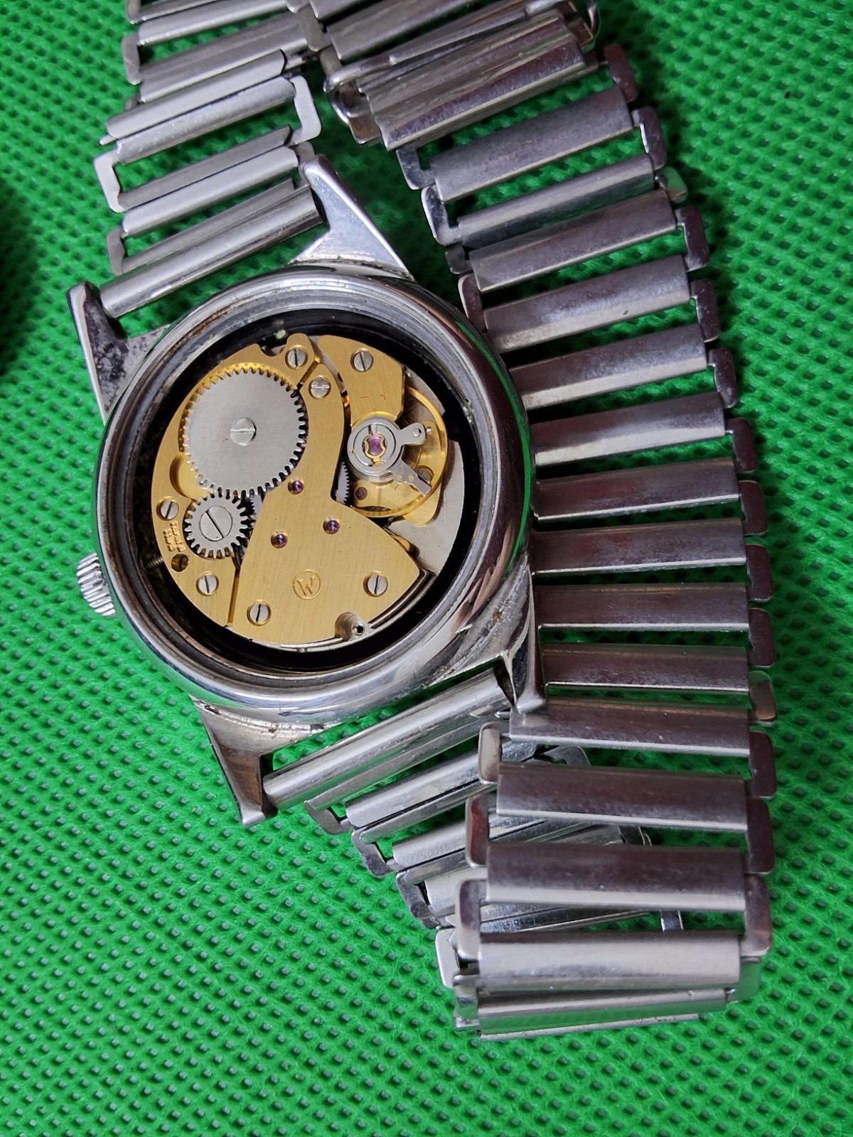 Vintage West End Sowar Prima Manual wind 17 jewels Wrist Watch 36 mm Swiss Made.