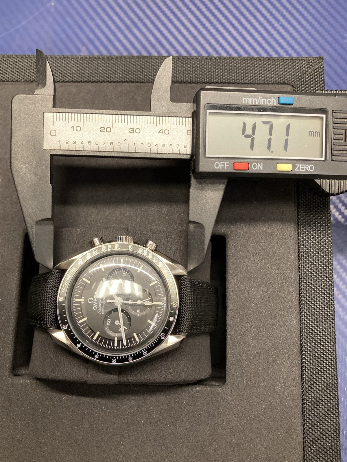 Omega Speedmaster Professional Moonwatch 310.32.42.50.01.001