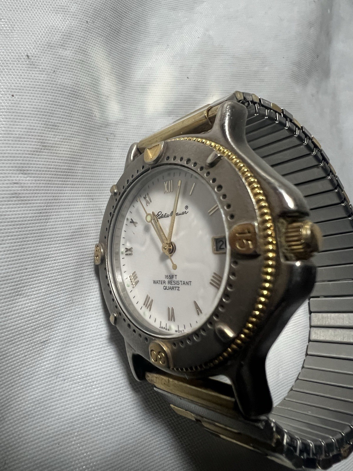 eddie bauer White Dial,date, rotating Bezel, 38 mm,WR50M, stretch, men’s Watch.