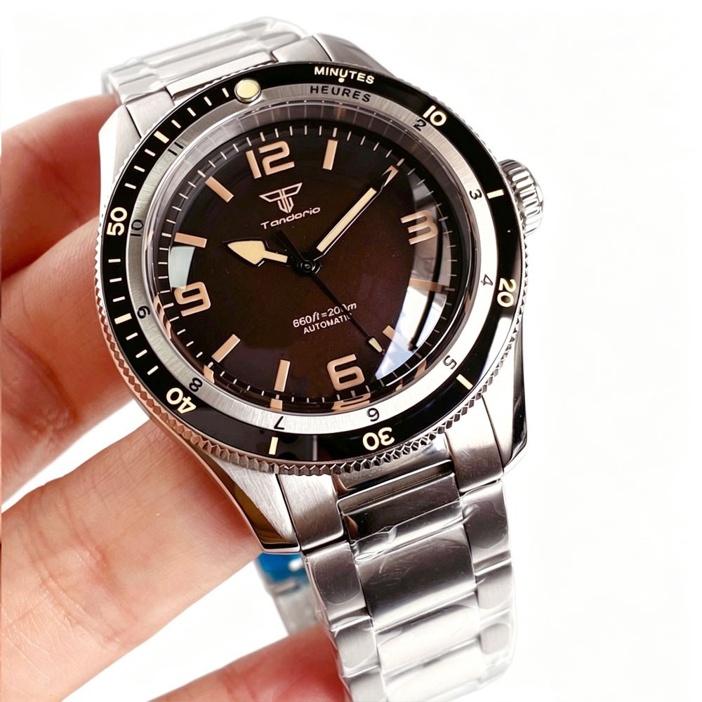 20ATM Diver 40mm Domed Sapphire Glass Retro Dial NH35 PT5000 Automatic Men Watch